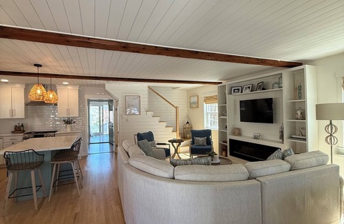Ocean Park House | 4-bedroom house 5 minutes walk to lovely Old Orchard Beach!