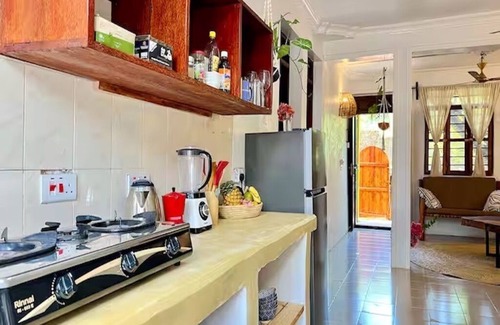 Jambiani House | 4-bedroom house in Jambiani Viallage with AC - Steps to the Beach