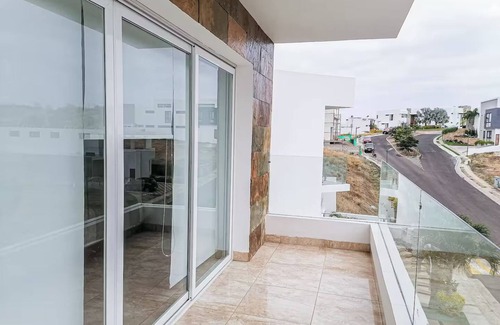 Manta House | 4-bedroom House in Manta with WiFi, AC. Security 24/7