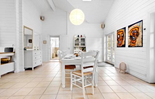 Sjllands Odde House | 4 Bedroom Lovely Home In Sjællands Odde