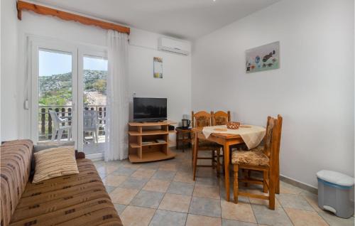 Sveti Juraj Apartment | 4 Bedroom Nice Apartment In Sveti Juraj