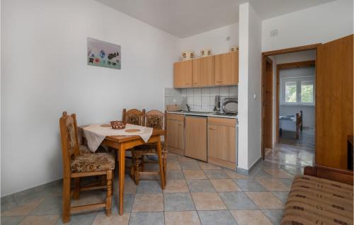 Sveti Juraj Apartment | 4 Bedroom Nice Apartment In Sveti Juraj