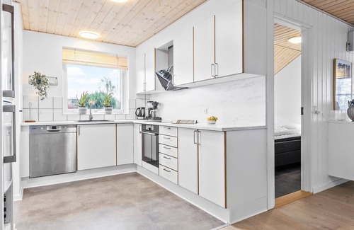 Hasmark Strand House | 4 bedroom nice home in Otterup