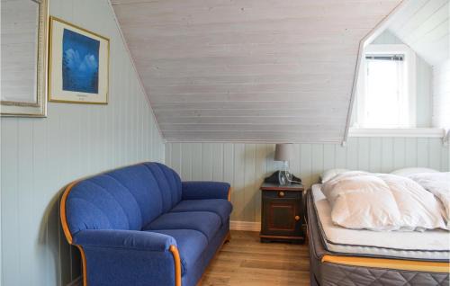 Selbjorn House | 4 Bedroom Nice Home In Bekkjarvik