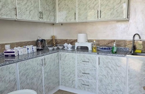Ras Al Khaimah Resort | 4-bedroom resort in enchanting Kadrah with WiFi, AC