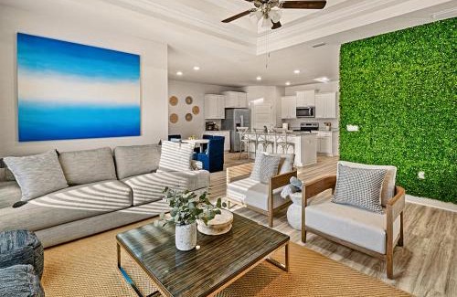 Port St. Joe House | 4 Bedroom Sleeps 10 Beach Resort pool, Golf Cart included! Sunsets