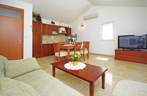 Tucepi House | 4 bedroom stunning home in Tucepi