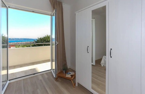 Kastel Stari House | 4 bedroom villa with heated pool, sea view and gym close to Split and Trogir.