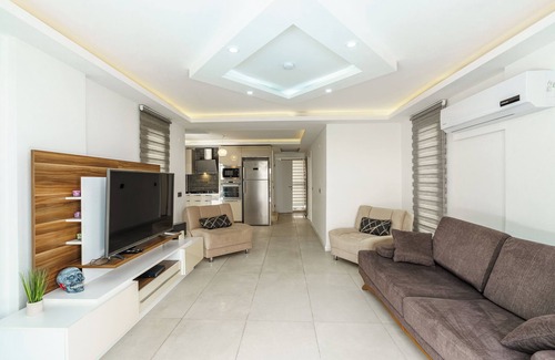 Kadnlar Denizi Mahallesi Villa | 4-Bedroom Villa with Private Swimming Pool, Located at Ladies Beach Area