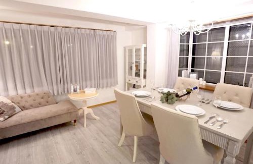 Nakano House | 4 bedrooms cozy house, 5 min JR train to Shinjuku, GRADIA Koenji