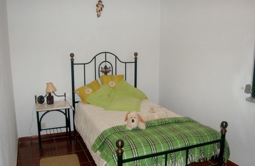 Guarda House | 4 bedrooms house with shared pool garden and wifi at Vila Fernando