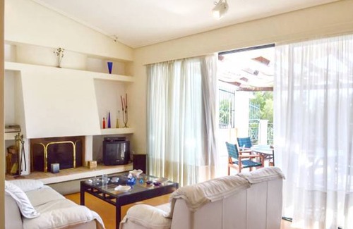 Karystos Villa | 4 bedrooms villa at Karistos, 10 m away from the beach with sea view, enclosed garden and wifi