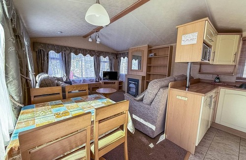 Hunstanton House | 4 berth nearby Hunstanton beach in Norfolk ref 13018L