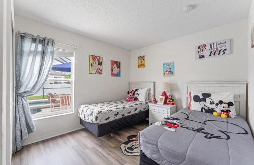 Seasons House | 4 BR No carpet Just Remodeled Unit SR1205