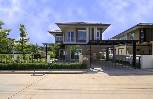 Ko Kaeo Villa | 4 BR Saransiri Villa 1#l Pool Gym Garage Netflix