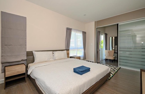 Ko Kaeo Villa | 4 BR Saransiri Villa 1#l Pool Gym Garage Netflix