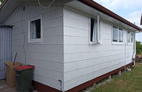 Owhata Ski Chalet | 4 Doulbe Beds including 1 Sofa Bed Garden Charlet, 638 B Te Ngae Road, Rotorua