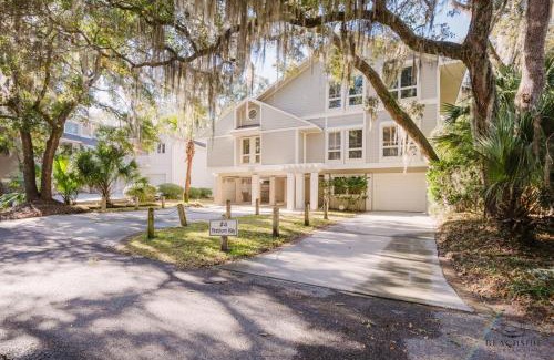 Hilton Head House | 4 Firethorn Way