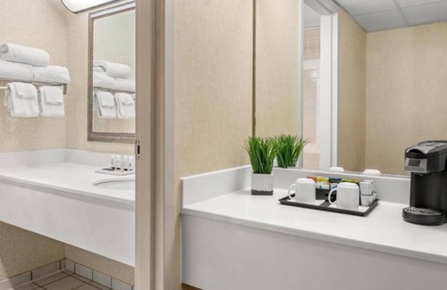 Billings House | 4 Great Units Minutes from Downtown Billings! Free Parking, Pet-Friendly