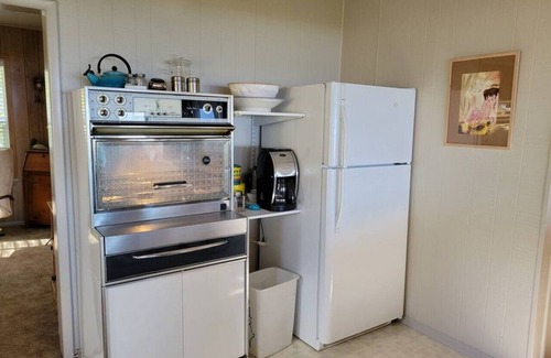 Neah Bay House | 4 guest · Eddie Bauer's former Beachfront Cottage
