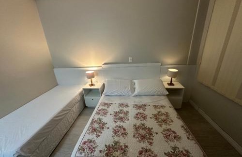 Quatro Ilhas Apartment | 4 ILHAS, 2 SUITES, 2 GARAGENS
