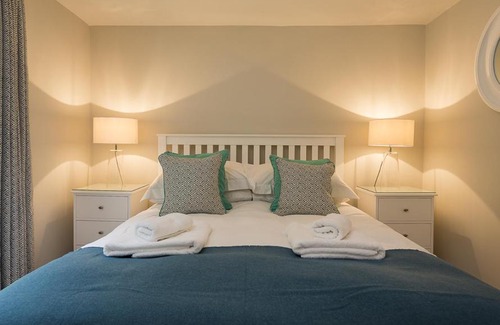 Bugford House | 4 Keeper's Cottage, Hillfield Village, Dartmouth