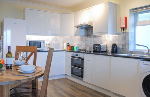 Salcombe Cottage | 4 LYNDHURST, family friendly, with a garden in Salcombe