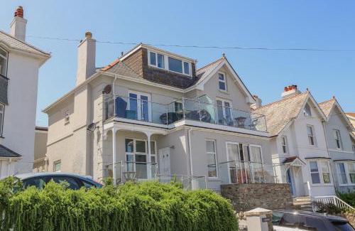 Salcombe House | 4 Lyndhurst