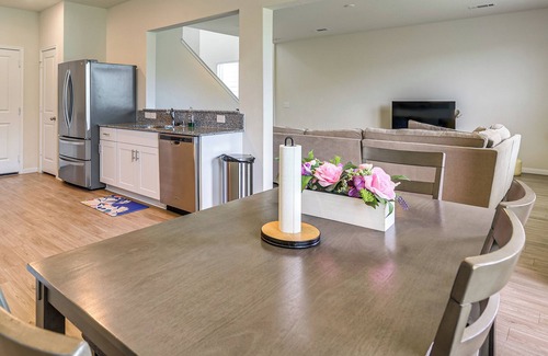 Barker House | 4 Mi to Bear Creek Pioneers Park: NW Houston Home