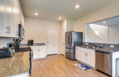 Barker House | 4 Mi to Bear Creek Pioneers Park: NW Houston Home