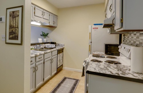 Tallahassee House | 4 Mi to Dtwn Pet-Friendly Abode in Tallahassee!