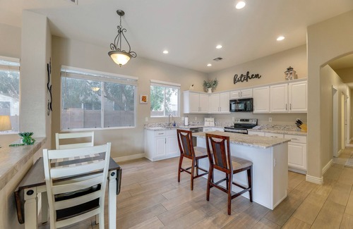 Arizona Skyline Community House | 4 Mi to Riparian Preserve: Mesa Abode w/Hot Tub