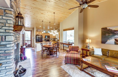 Torreon House | 4 Miles to Lake: Retreat w/2 Decks!