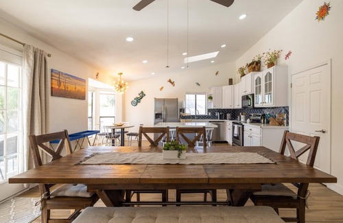 Trails North House | 4-min to Kierland- Heated Pool & Outdoor Dining, Scottsdale Gem