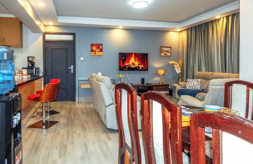 Gathanga Apartment | 4 minutes to Two Rivers Mall! Family-sized condo with a fully functional Kitchen