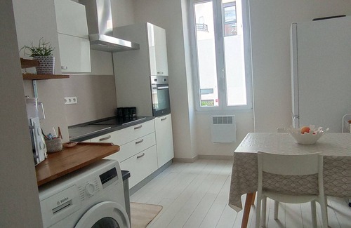 Gambetta Apartment | 4-person apartment, near beach and town center.