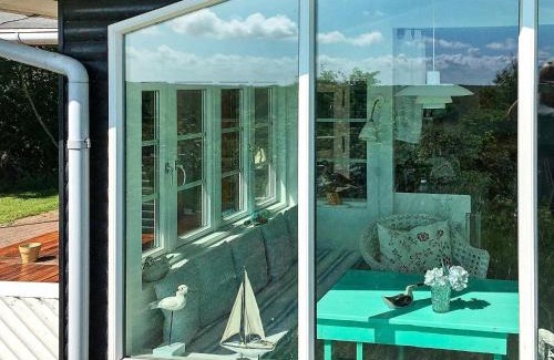 Lakolk House | 4 person holiday home in R m