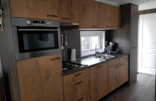 Serooskerke House | 4 person chalet on family park in Veere
