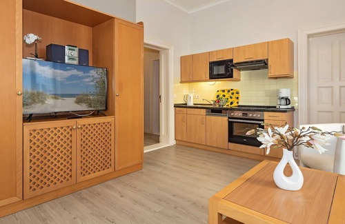 Seebad Heringsdorf Apartment | 4-room apartment with conservatory and terrace in a top location on the Baltic Sea beach