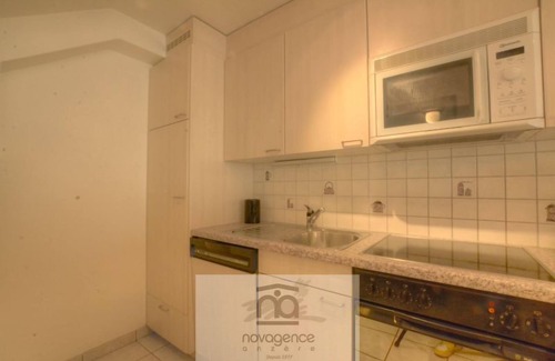 Anzere Apartment | 4-room flat (max 6-8 persons) with 3 bedrooms, each with 2 single beds/duvets, near the cable car. S