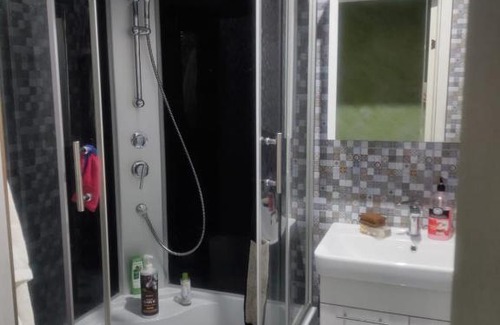 Almaty Apartment | 4-room Shakhristan