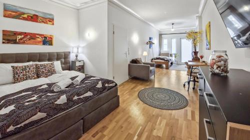 Bielefeld House | 4 Schlafzimmer, Wintergarten & Terrasse & Parkplatz, nahe Hbf