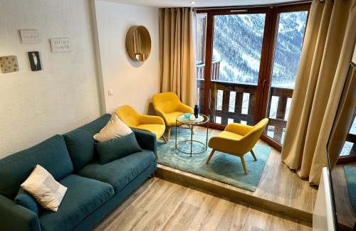 Isola Apartment | 4 Seasons for 8 persons with Sauna and Local Ski