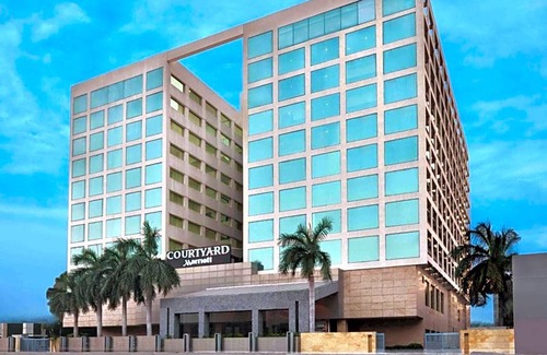 Teynampet Hotel | 4-Star Hotel ∙ Courtyard by Marriott Chennai