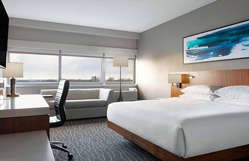 Iselin Hotel | 4-Star Hotel ∙ Delta Hotels by Marriott Woodbridge