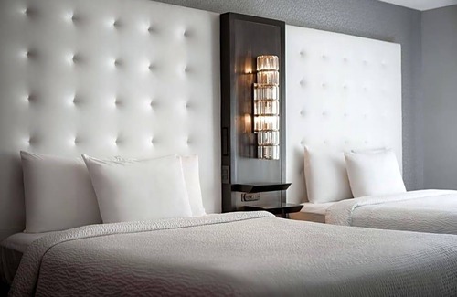 Downtown San Francisco Hotel | 4-Star Hotel ∙ The Clancy, Autograph Collection