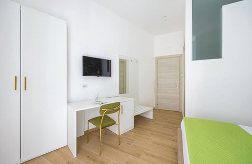 Naples City Centre Bed & Breakfast | 4 Stelle Housing - Queen Room by Wonderful Italy