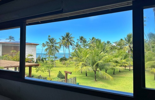 Praia do Forte House | 4 suites house in front of the sea