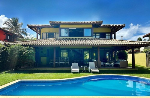 Praia do Forte House | 4 suites house in front of the sea