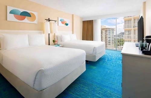 Diamond Head - Kapahulu - St. Louis Hotel | 4 Units, City View Two Doubles at The Twin Fin Hotel, Outdoor Pool